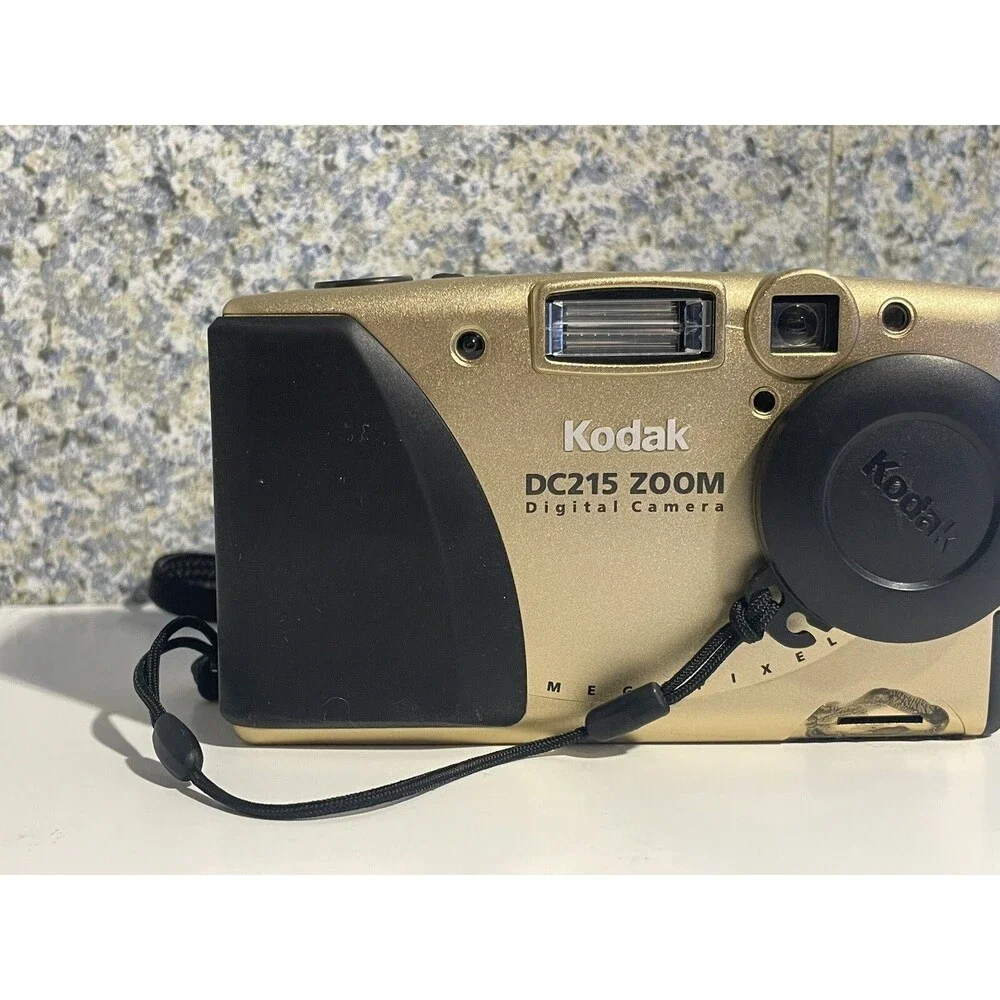 Kodak DC215 Zoom Point & Shoot Digital Camera 1.0 MegapixelUntested Need Battery
